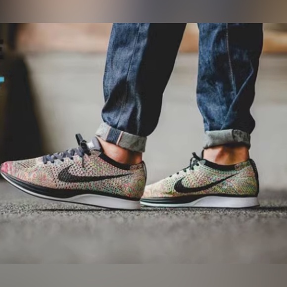 2016 EUC Nike Flyknit Racer Multicolor Size 12 - Picture 7 of 7